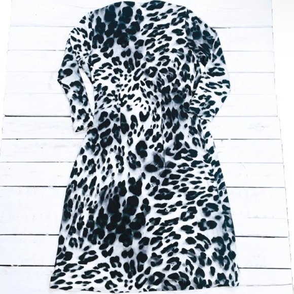 Tommy Bahama Leopard Print Stretch Faux Wrap Dress Size S 3/4 Sleeve - Picture 2 of 4